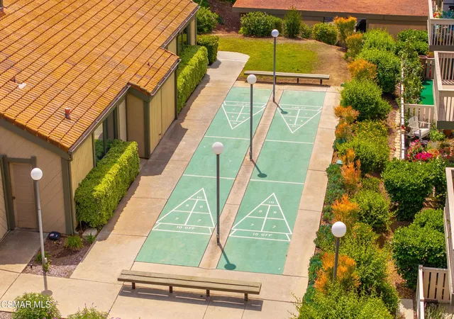 2nd image of 245 Oakleaf Dr, Thousand Oaks, CA 91360