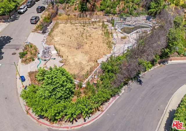 Photo 2 of Land for sale at 1052 Tellem Dr, Pacific Palisades, CA 90272 | MLS# 25610407 | Listing updated on 2026-09-17