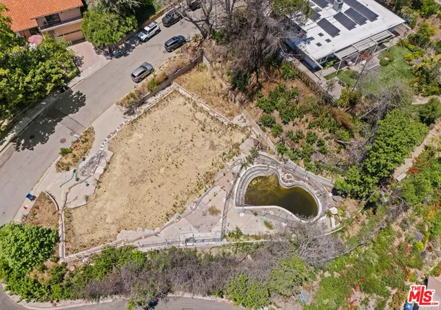 Photo 3 of Land for sale at 1052 Tellem Dr, Pacific Palisades, CA 90272 | MLS# 25610407 | Listing updated on 2026-09-17