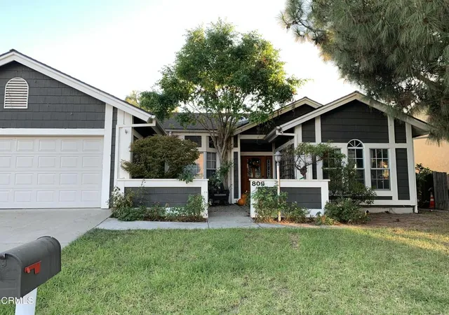 Homes for sale in Fillmore, CA | 809 Woodgrove Rd, Fillmore, CA 93015 | MLS# V1-33068