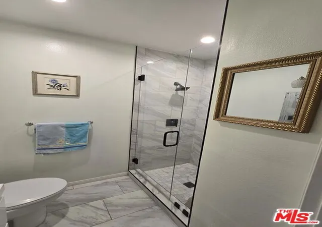 4th image of 14315 Riverside Dr #105, Sherman Oaks, CA 91423 | MLS# 25610871