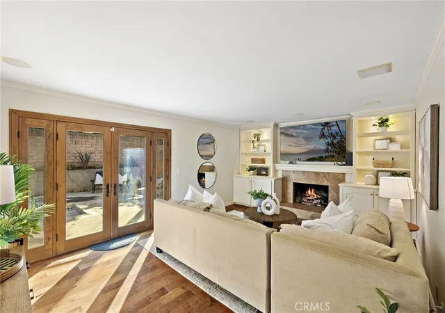 Photo 3 of Sale Pending at 8292 Darsy, Huntington Beach, CA 92647 | MLS# OC25247565 | Listing updated on 2025-12-24