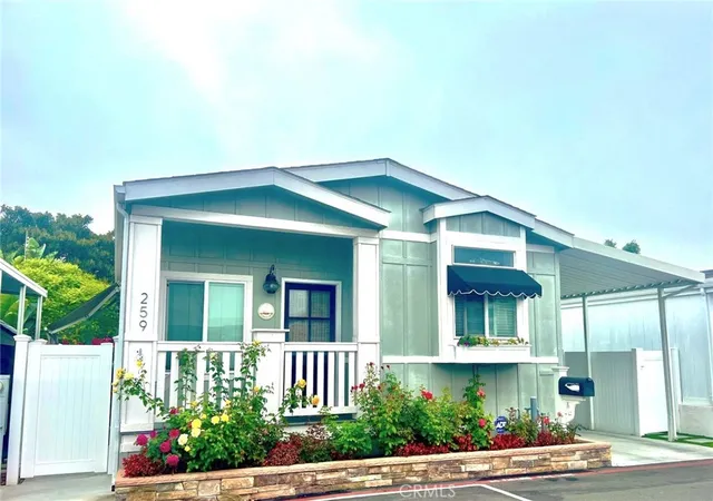 3rd image of 259 Mayflower Dr, Newport Beach, CA 92660 | MLS# NP25247211