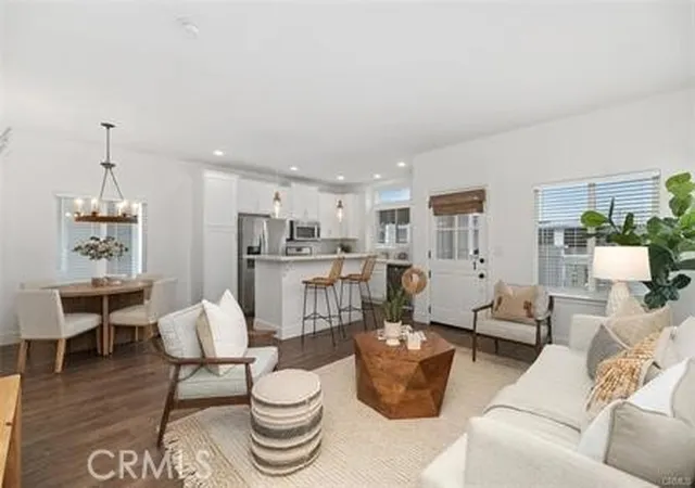 5th image of 259 Mayflower Dr, Newport Beach, CA 92660 | MLS# NP25247211