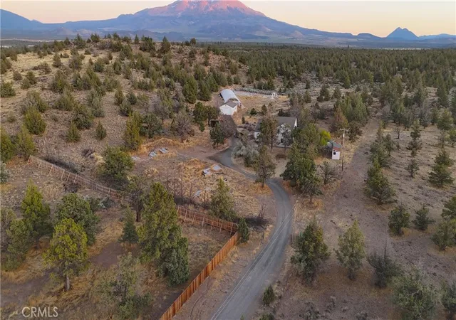 4th image of 10410 County Hwy A-12, Montague, CA 96064 | MLS# SN25192728