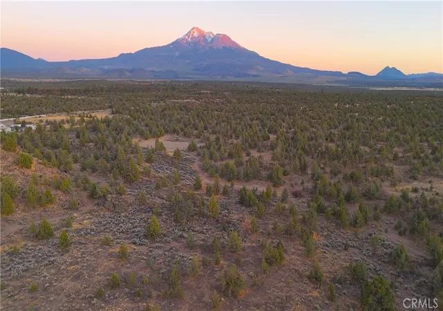 5th image of 10410 County Hwy A-12, Montague, CA 96064 | MLS# SN25192728