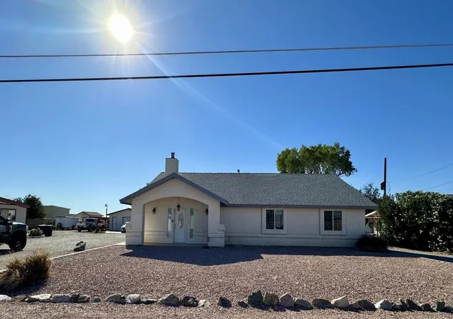 Homes for sale in Blythe, CA | 1731 Riviera Dr, Blythe, CA 92225 | MLS# 219137713DA