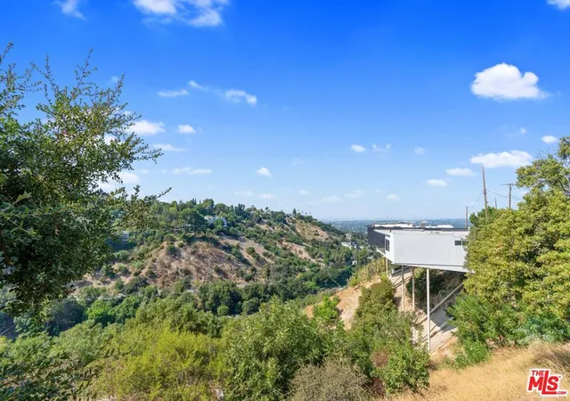 19th image of 3654 Oakfield Dr, Sherman Oaks, CA 91423 | MLS# 25603287