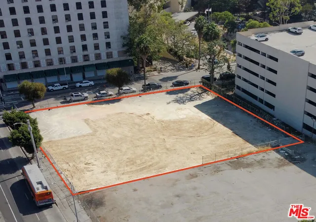 2nd image of 1310 W 6th St, Los Angeles, CA 90017 | MLS# 25611747