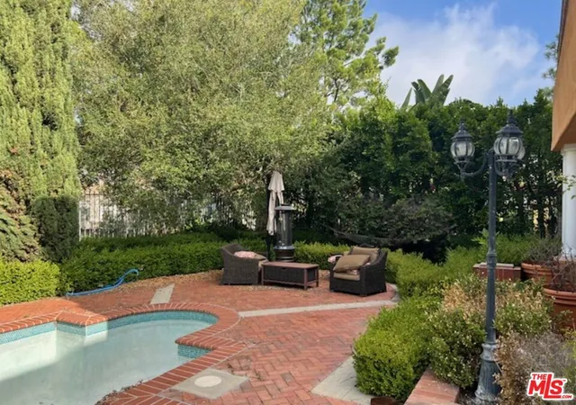 4th image of 2387 Earls Ct, Los Angeles, CA 90077 | MLS# 25611467