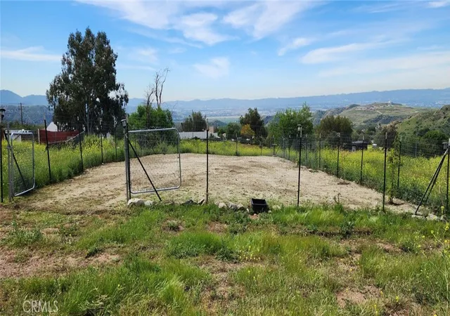 Homes for sale in Sylmar, CA | 0 Kadina Dr, Sylmar, CA 91342 | MLS# DW25248603