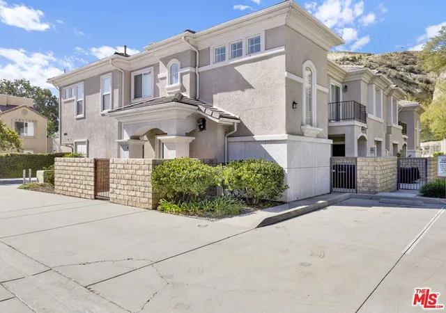 Photo 1 of Condo for sale at 28955 Oak Spring Canyon Rd #4, Canyon Country, CA 91387 | MLS# 25611737 | Listing updated on 2026-09-26
