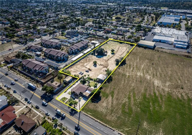 Homes for sale in Redlands, CA | 831 W Lugonia, Redlands, CA 92374 | MLS# IG25249115