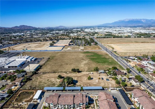 Photo 3 of Land for sale at 831 W Lugonia, Redlands, CA 92374 | MLS# IG25249203 | Listing updated on 2026-09-01