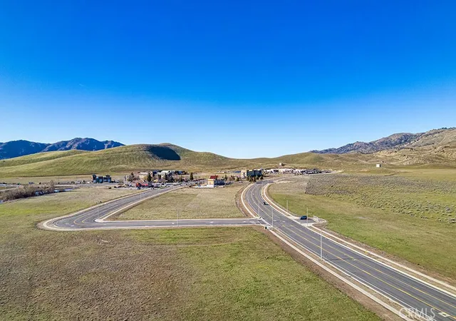 5th image of 8 Challenger, Tehachapi, CA 93561 | MLS# HD25249898