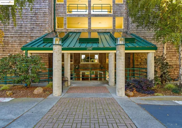 2nd image of 1300 Quarry Ct #212, Richmond, CA 94801 | MLS# 41116227