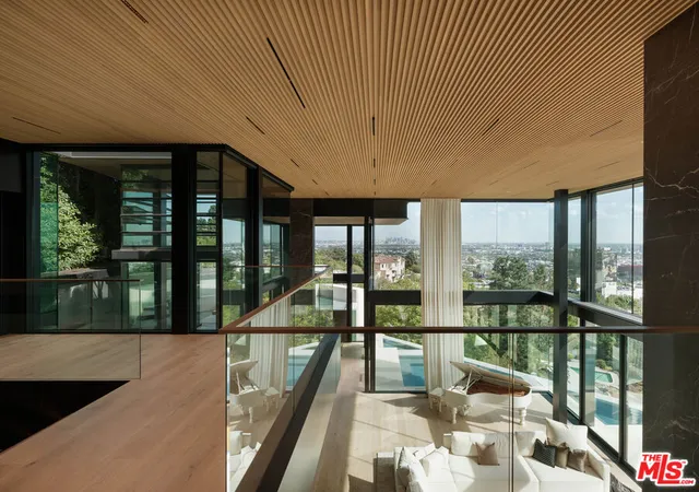 5th image of 9126 Cordell Dr, Los Angeles, CA 90069 | MLS# 25609623