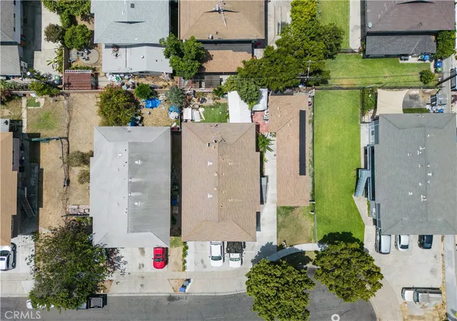 3rd image of 308 S Laurel St, Santa Ana, CA 92704 | MLS# OC25238691