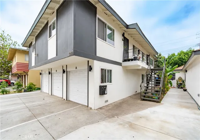4th image of 308 S Laurel St, Santa Ana, CA 92704 | MLS# OC25238691