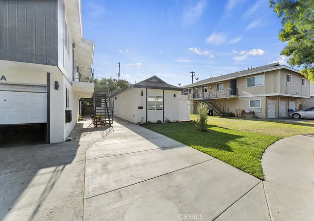 5th image of 308 S Laurel St, Santa Ana, CA 92704 | MLS# OC25238691