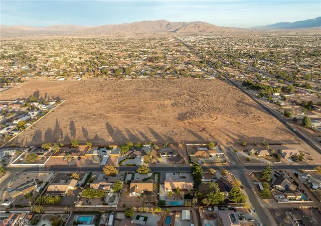 4th image of 0 Yucca Loma, Apple Valley, CA 92308 | MLS# HD25251197