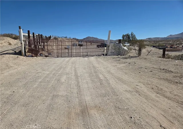 1st image of 15411 Rattlesnake Gulch, Oro Grande, CA 92368 | MLS# HD25251431