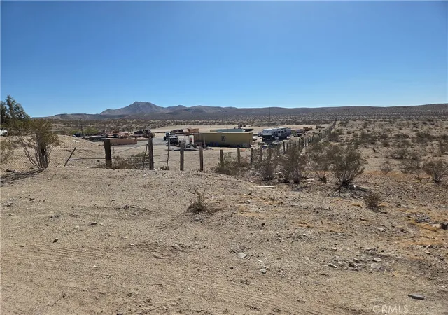 2nd image of 15411 Rattlesnake Gulch, Oro Grande, CA 92368 | MLS# HD25251431