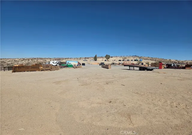 5th image of 15411 Rattlesnake Gulch, Oro Grande, CA 92368 | MLS# HD25251431