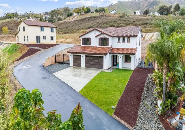 1st image of 1993 Lyon Ave, Riverside, CA 92503 | MLS# TR25251435