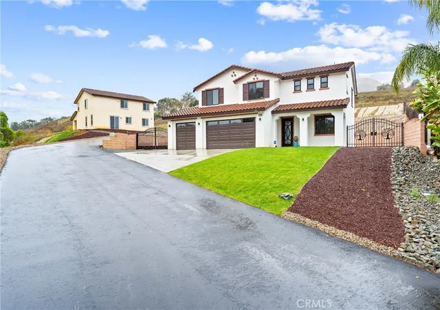 2nd image of 1993 Lyon Ave, Riverside, CA 92503 | MLS# TR25251435