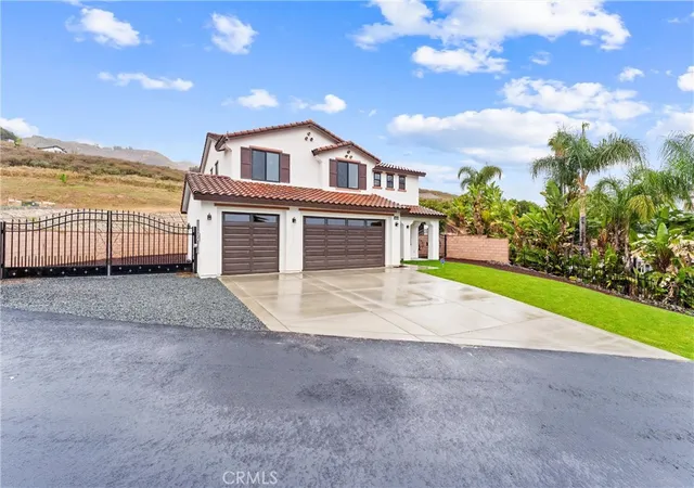 5th image of 1993 Lyon Ave, Riverside, CA 92503 | MLS# TR25251435