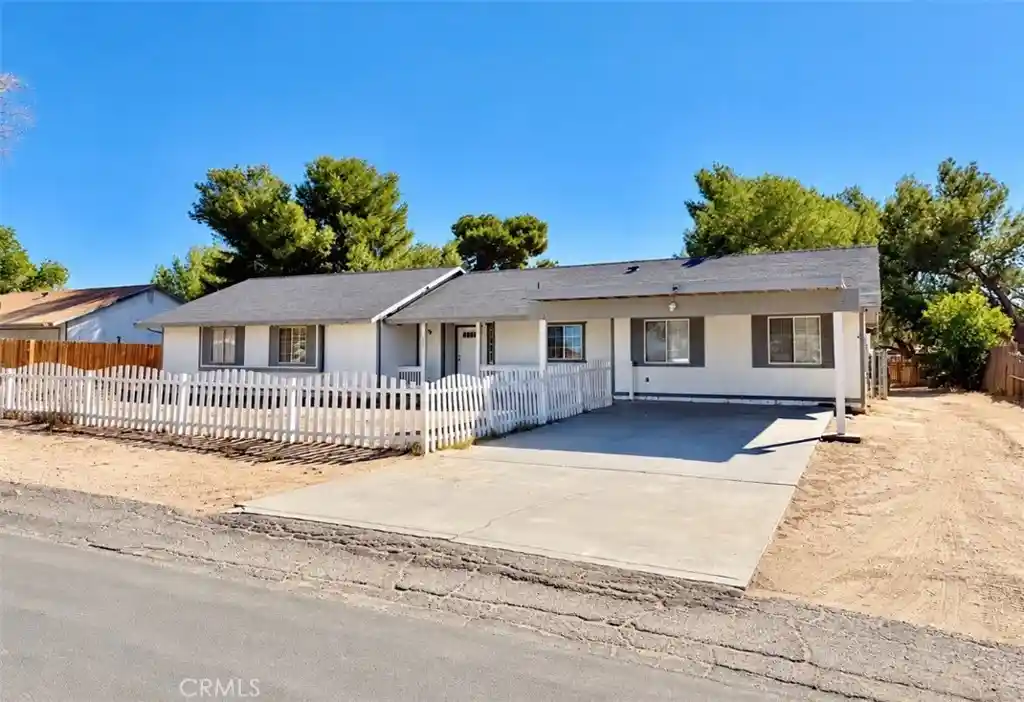 Photo 1 of Single family home for sale at 16622 Mossdale, Lancaster, CA 93535 | MLS# IG25251512 | Listing updated on 2026-10-30