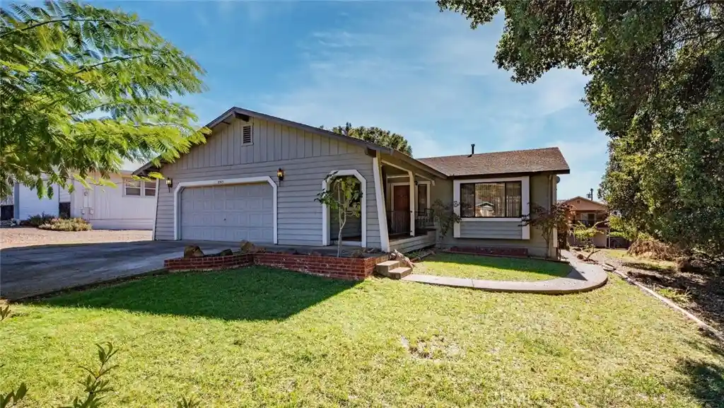 Photo 1 of Single family home for sale at 18413 Deer Hill Road, Hidden Valley Lake, CA 95467 | MLS# LC25251515 | Listing updated on 2026-10-13