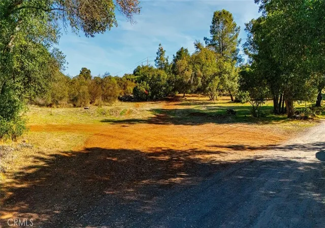 2nd image of 16198 24th Ave, Clearlake, CA 95422 | MLS# LC25251590