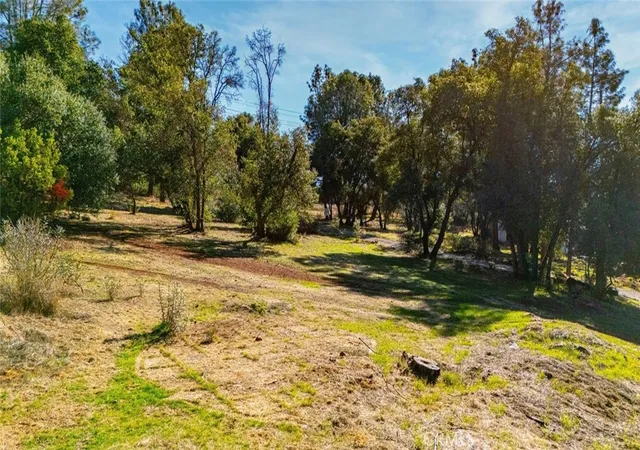5th image of 16198 24Th Ave, Clearlake, CA 95422 | MLS# LC25251590