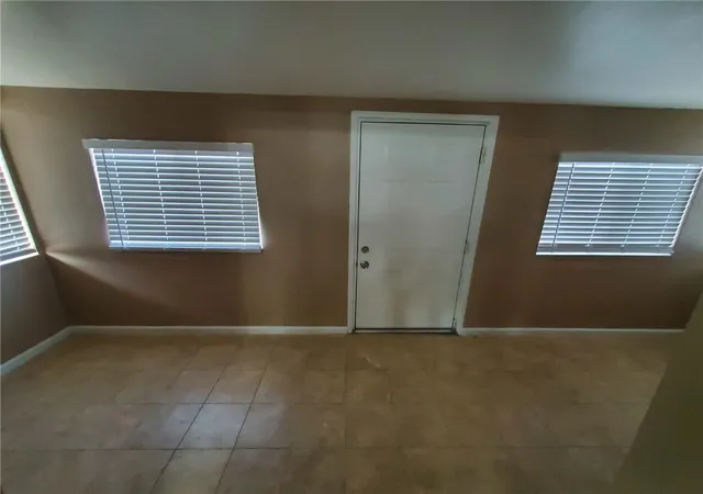 4th image of 16705 C St, Victorville, CA 92395 | MLS# CV25251612