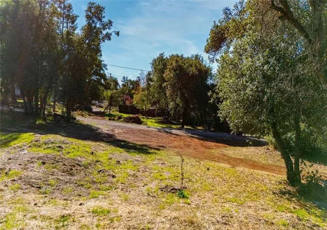 5th image of 16218 24Th Ave, Clearlake, CA 95422 | MLS# LC25251620