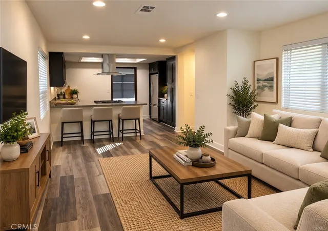 Photo 3 of Townhouse for sale at 17 E Plymouth #B, Long Beach, CA 90805 | MLS# PW25251996 | Listing updated on 2026-10-06