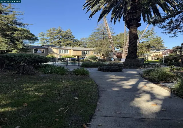 Homes for sale in Concord, CA | 3055 Treat Blvd #36, Concord, CA 94518 | MLS# 41116491