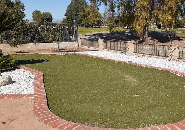 Photo 3 of Single family home for sale at 1484 Pepper Tree, Hemet, CA 92545 | MLS# SW25252073 | Listing updated on 2026-09-30