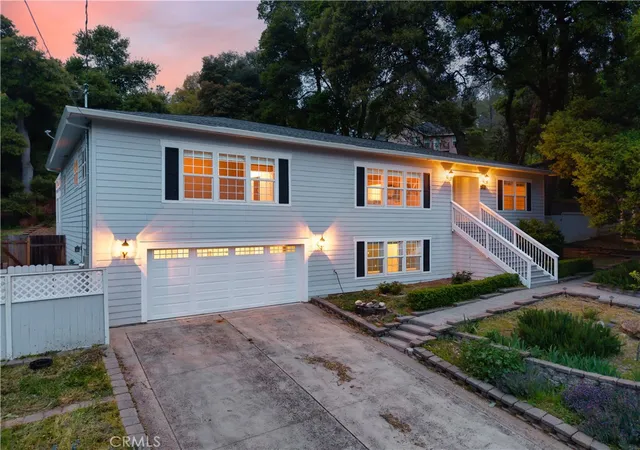 Homes for sale in Kelseyville, CA | 2717 Buckingham Dr, Kelseyville, CA 95451 | MLS# LC25252387