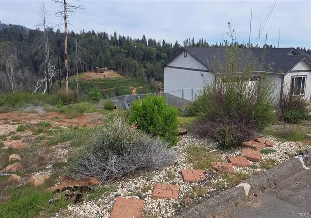 3rd image of 6545 Lesley Ct, Magalia, CA 95954 | MLS# SN25252412
