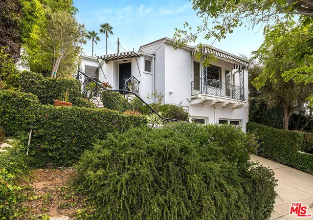 Photo 1 of Single family home for sale at 16177 Alcima Ave, Pacific Palisades, CA 90272 | MLS# 25613467 | Listing updated on 2026-09-16