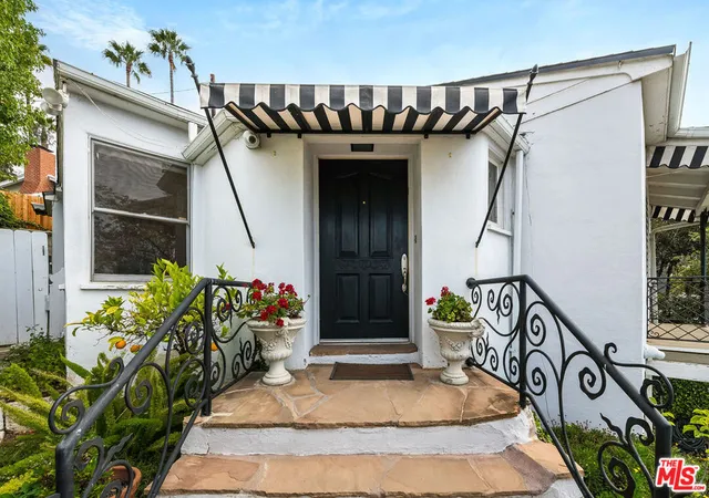 Photo 4 of Single family home for sale at 16177 Alcima Ave, Pacific Palisades, CA 90272 | MLS# 25613467 | Listing updated on 2026-09-16