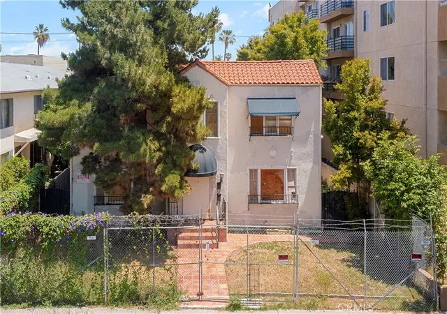 Photo 3 of Multi family home for sale at 350 N Hayworth Ave, Los Angeles, CA 90048 | MLS# SB25252589 | Listing updated on 2026-06-22