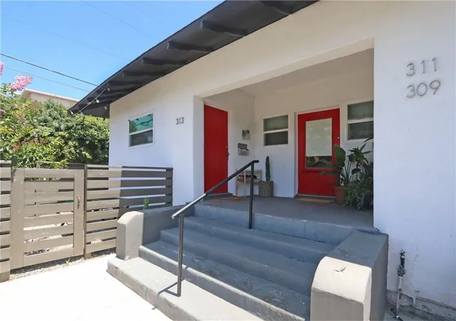 Multi family home for sale at 309 N Avenue 50, Los Angeles, CA 90042 | MLS# AR25252719
