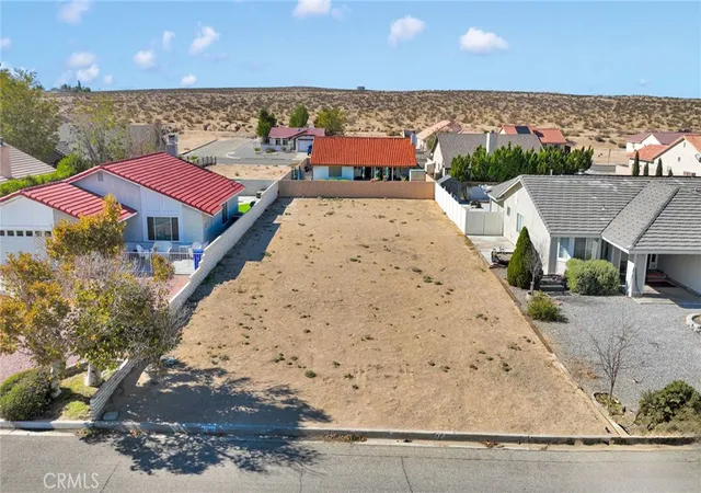 2nd image of 27044 Pirateer, Helendale, CA 92342 | MLS# IG25252751