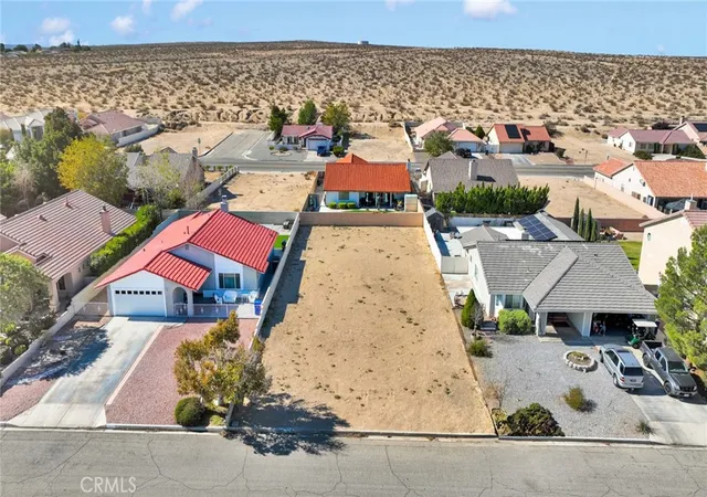 3rd image of 27044 Pirateer, Helendale, CA 92342 | MLS# IG25252751