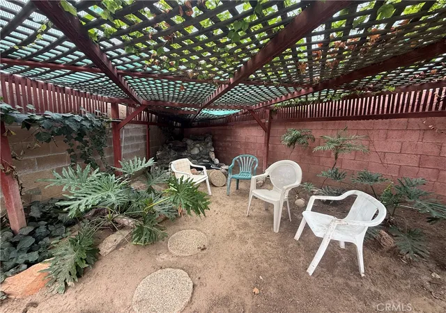 12th image of 3666 Ada Ct, Riverside, CA 92505 | MLS# IG25252831