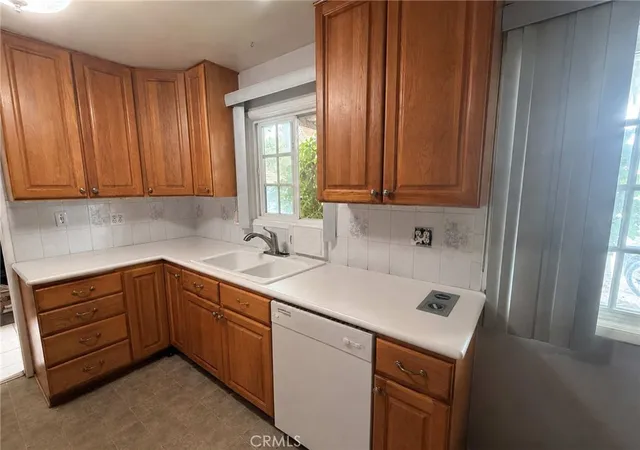 4th image of 3666 Ada Ct, Riverside, CA 92505 | MLS# IG25252831